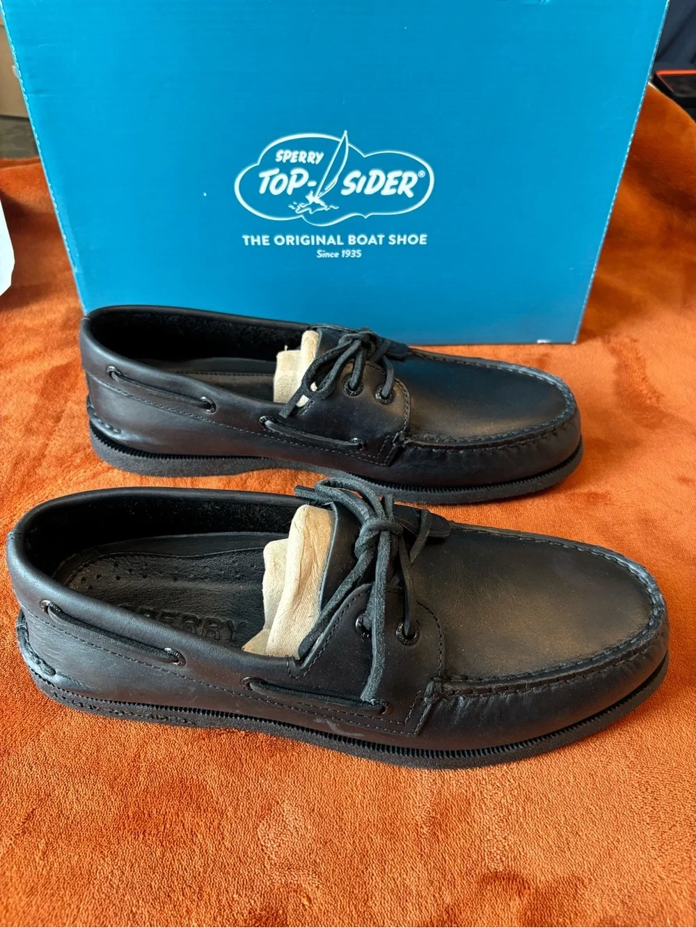 Sperry Men’s Black Leather Moc-Toe Boat Shoes